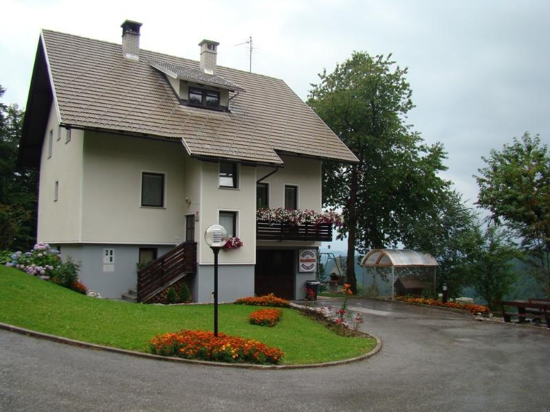 Apartments Pri Marjetki Cerkno Exterior foto