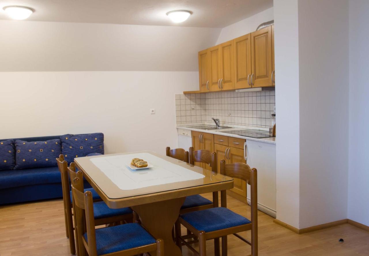 Apartments Pri Marjetki Cerkno Exterior foto